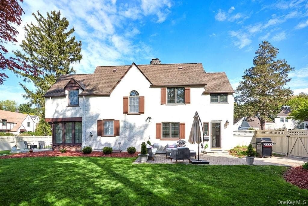 4 Glenwolde Park