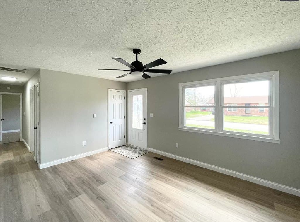 142 Kimberly Ln Unit 1