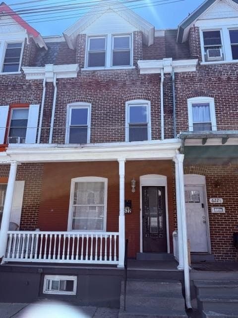 622 Park St