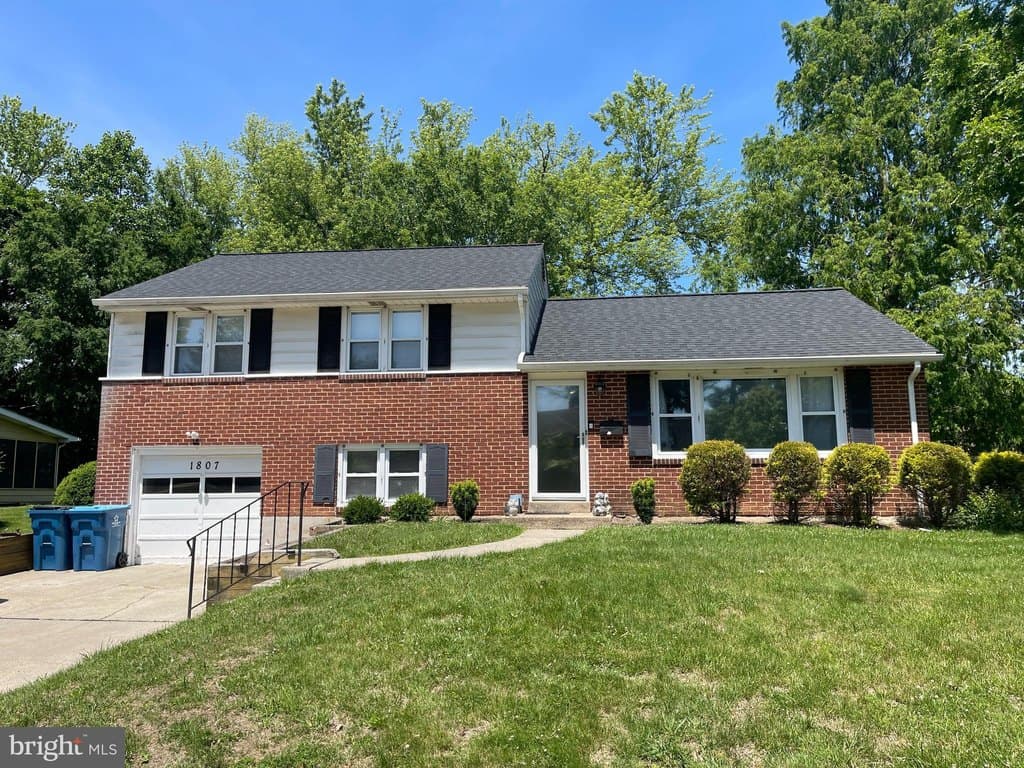 1807 Graywell Rd
