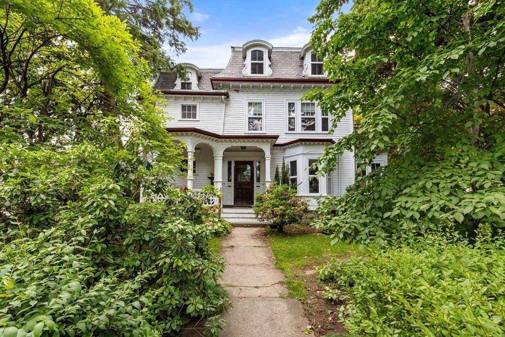 15 Myrtle St Unit 2
