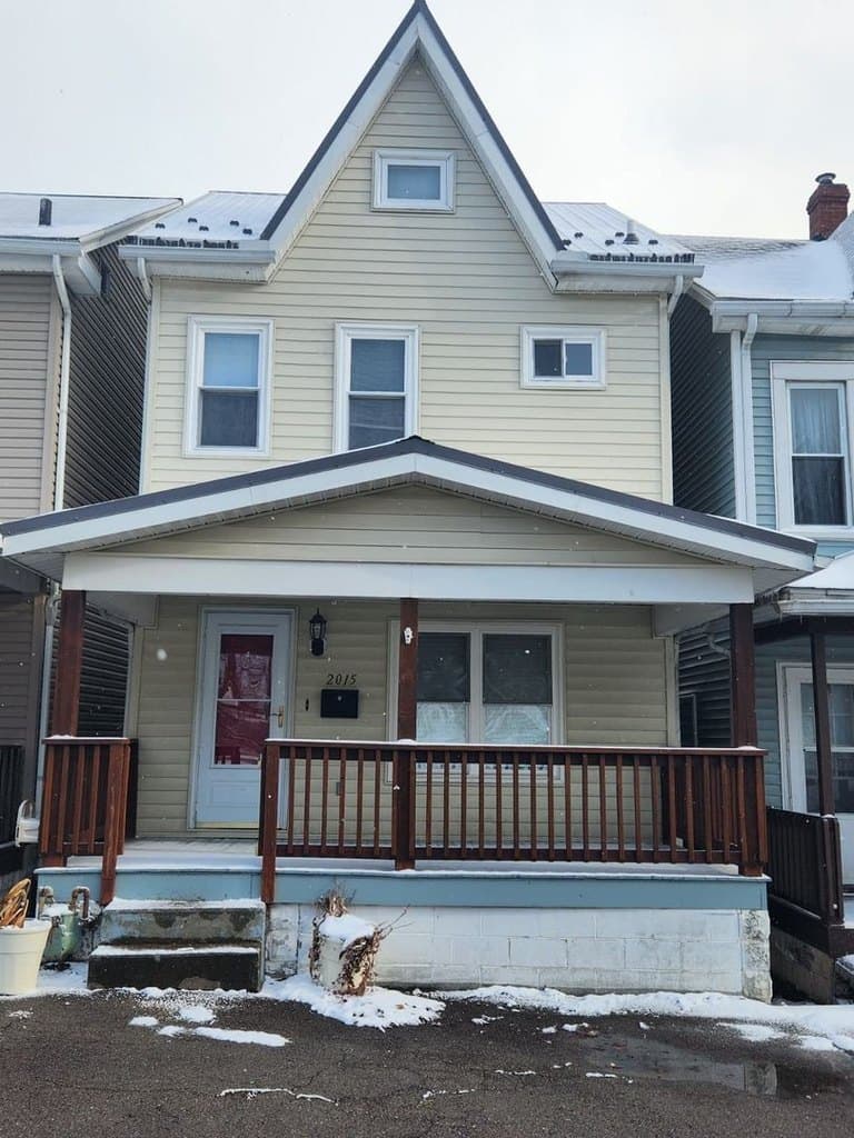 2015 12th Ave