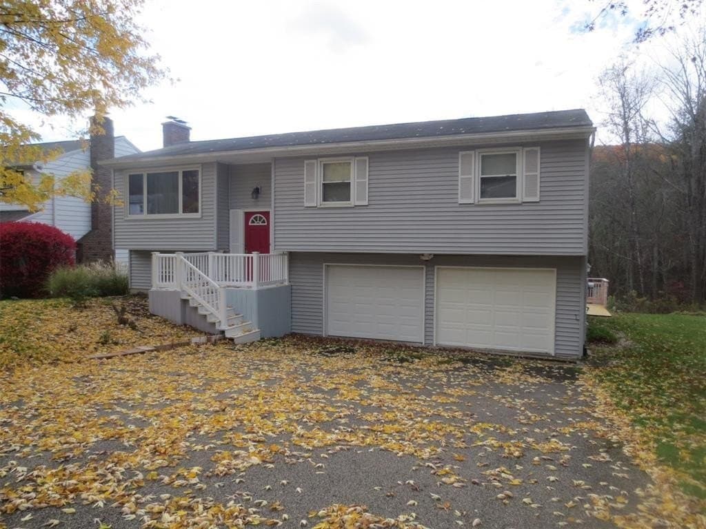 823 Jennifer Ln