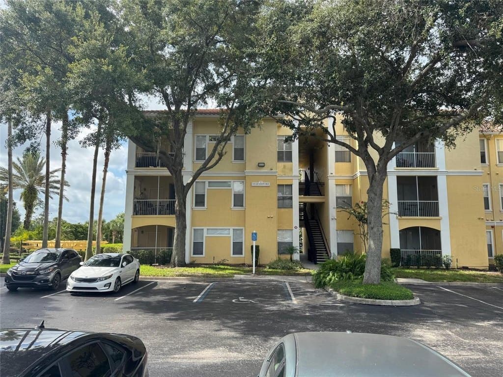 1408 Lake Shadow Cir Apt 1304