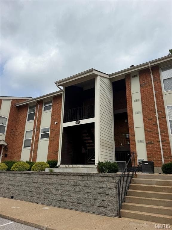 1969 Greenglen Dr Apt 303