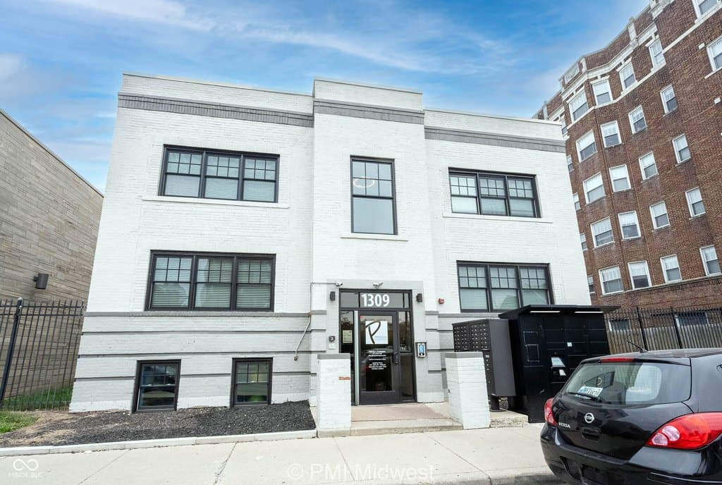 1309 N Pennsylvania St Apt 219