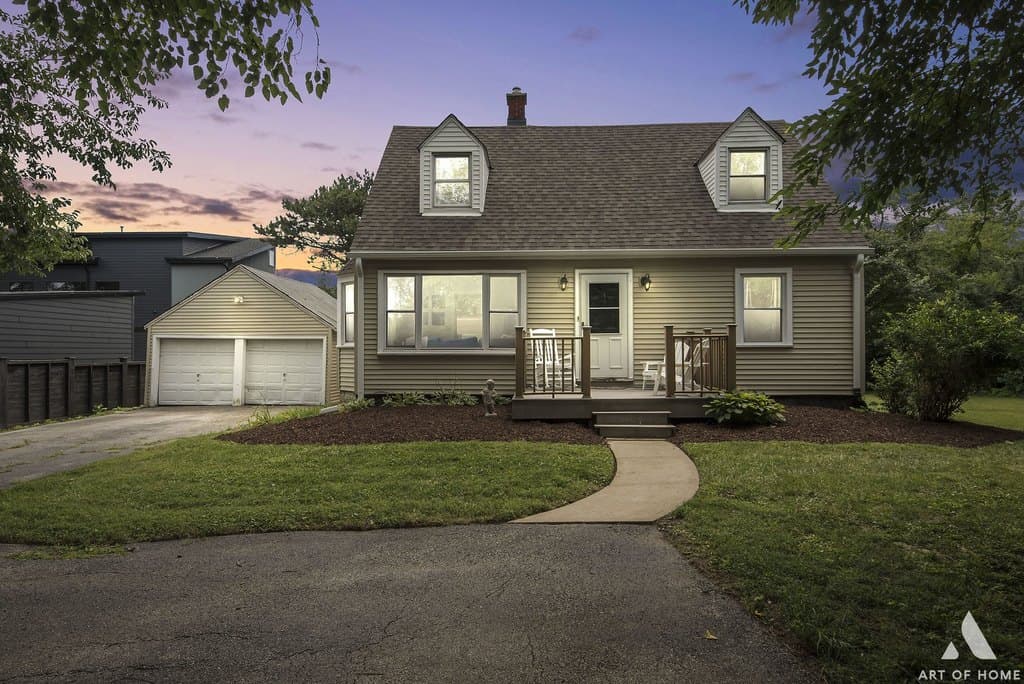 923 W Plainfield Rd