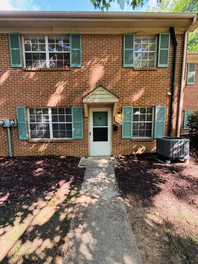 436 Marlington St