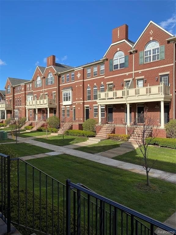 1394 Ashford Ct