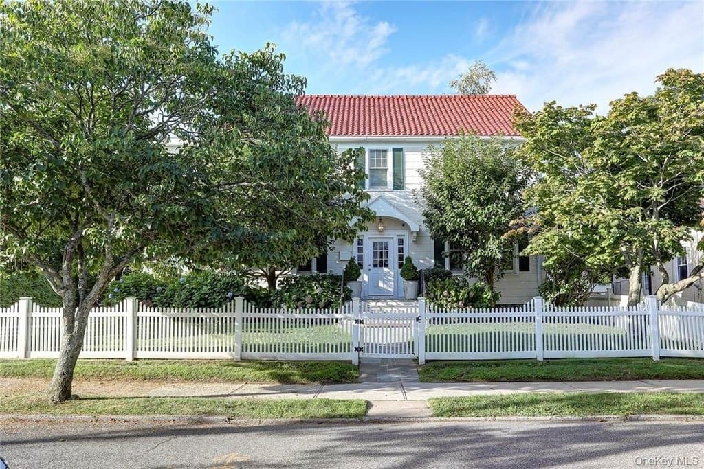 8 Horton St