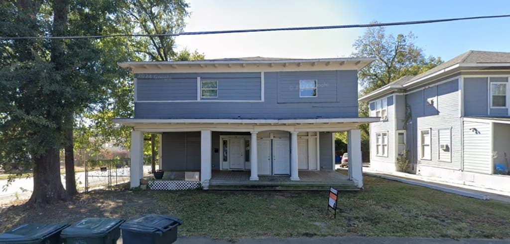 403 Egan St