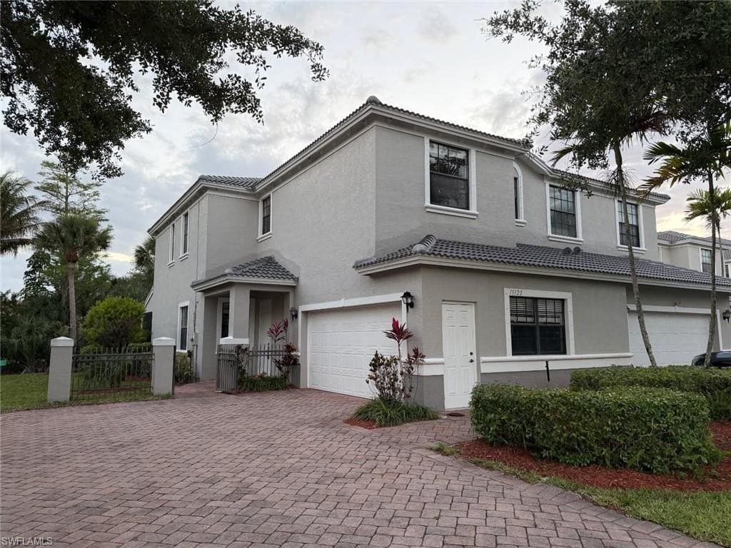 15122 Summit Place Cir Unit 212