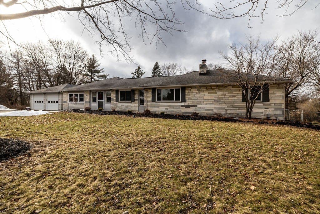 4559 Makyes Rd
