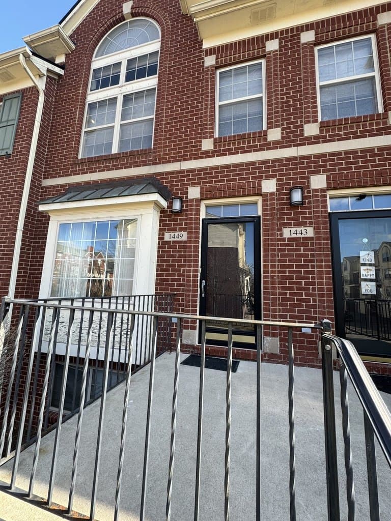 1449 Ashford Ct