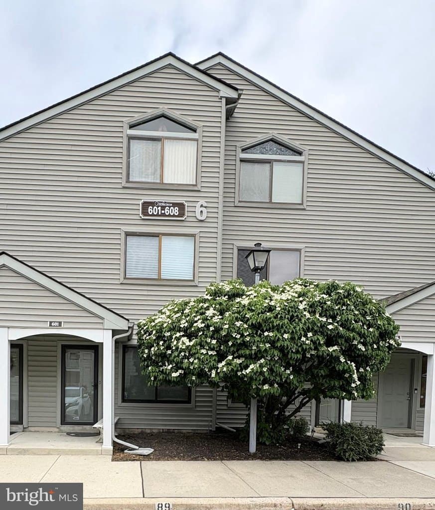 601 Gregorys Way
