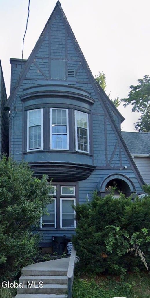 459 Hamilton St