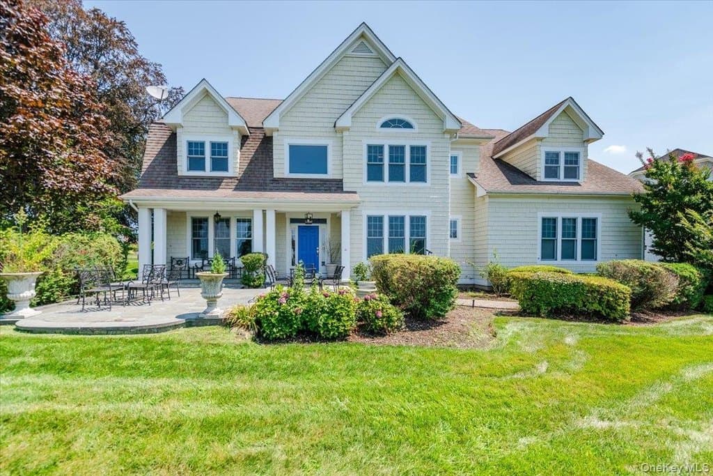 53 Pembroke Dr