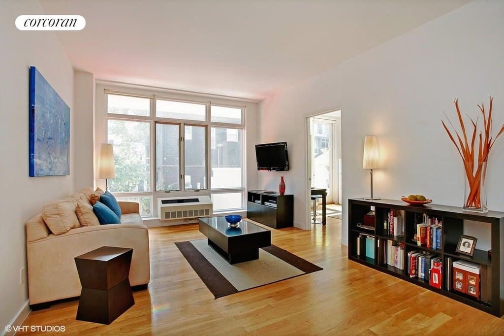 342 E 110th St Apt 2E