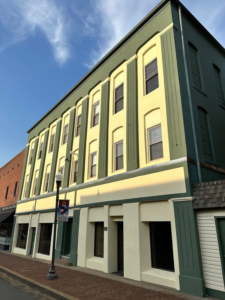 12 N Main St Unit 4