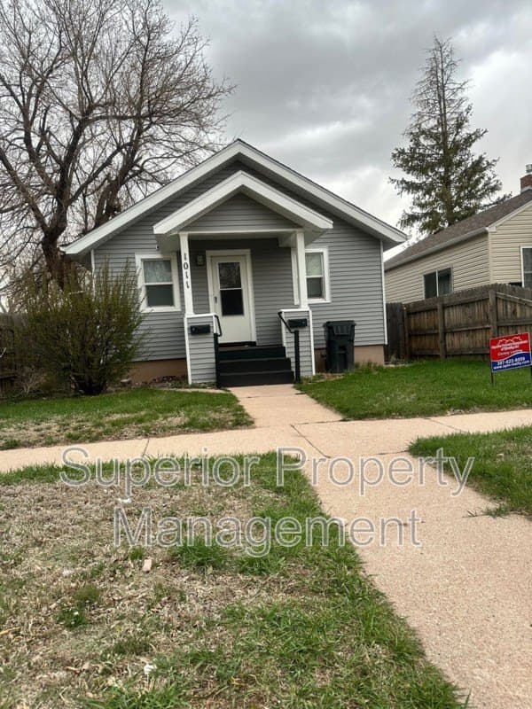 1011 W 29th St