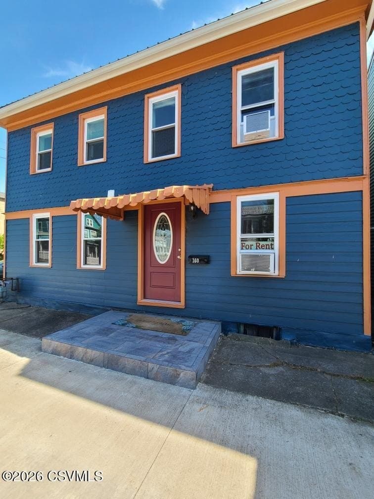 160 Bloom St