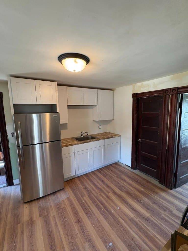 40 Allen St Unit 2