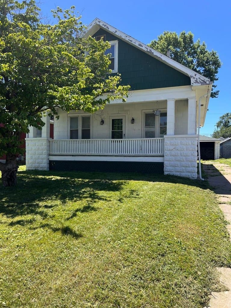 1716 Locust St