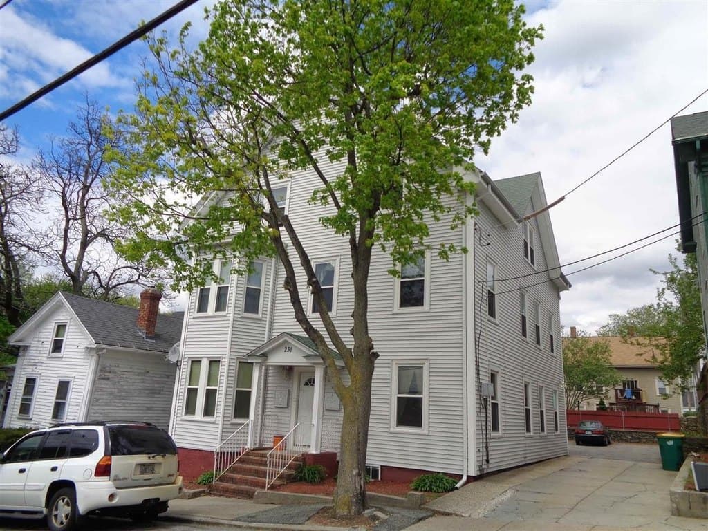231 Cato St Apt 2