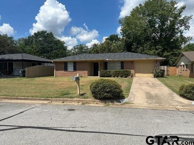 3113 Greg Ln