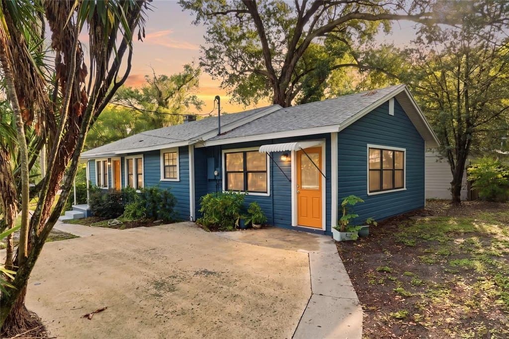 2206 Page Ave