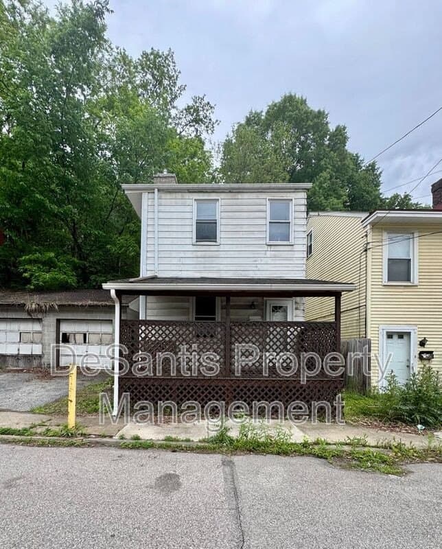 3150 Lecky Ave