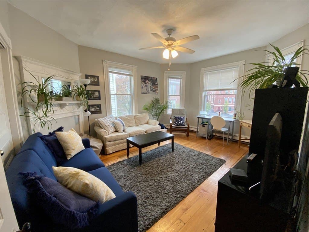 27 Hurd Rd Apt 6