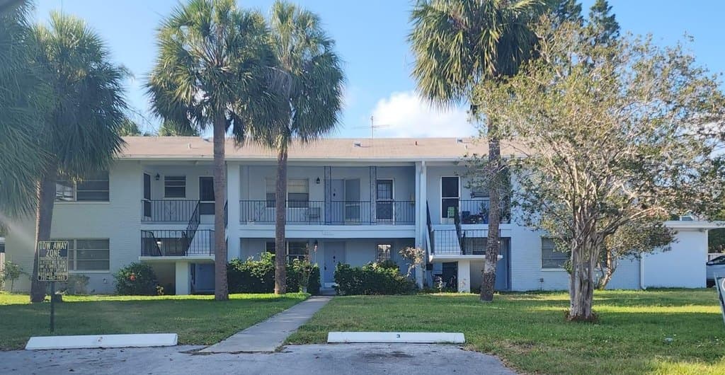 2501 Renatta Dr Apt 1