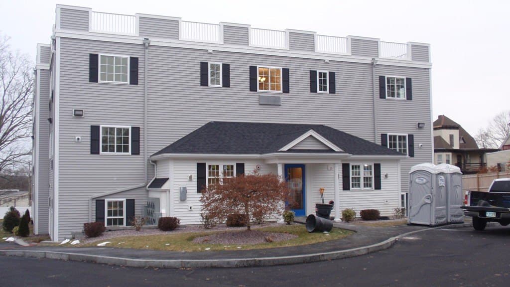 20 W Rosseter St Apt 16