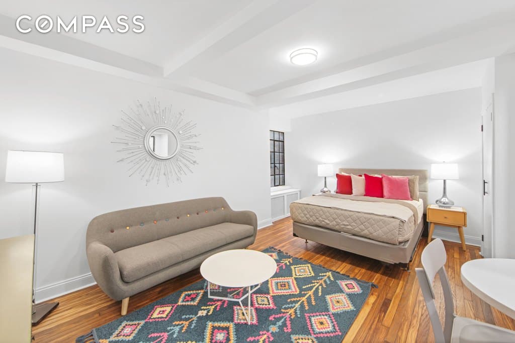 25 Tudor City Pl Apt 809