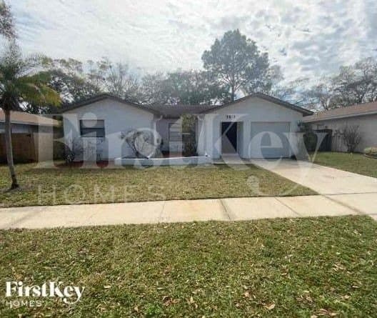 2813 Eagle Run Cir S