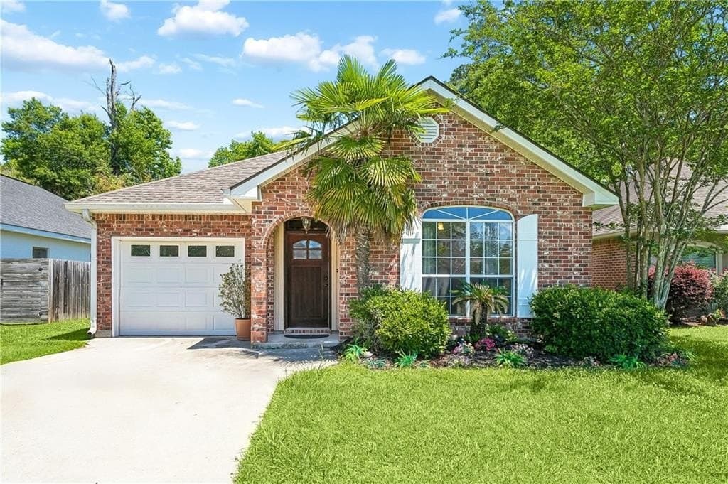 43472 Freret Dr