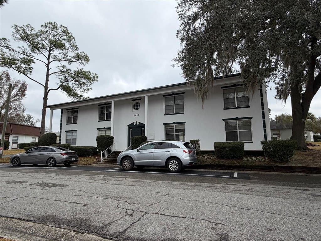 2419 SE 16th Ave Apt H