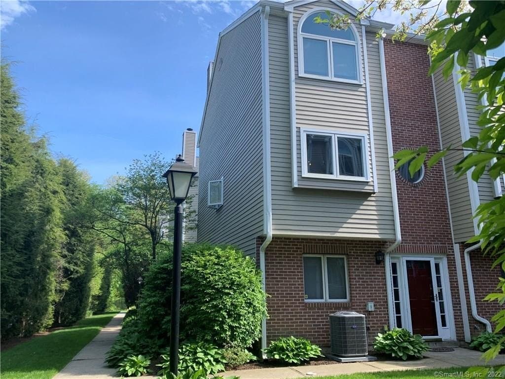 7 Seir Hill Rd Apt 35