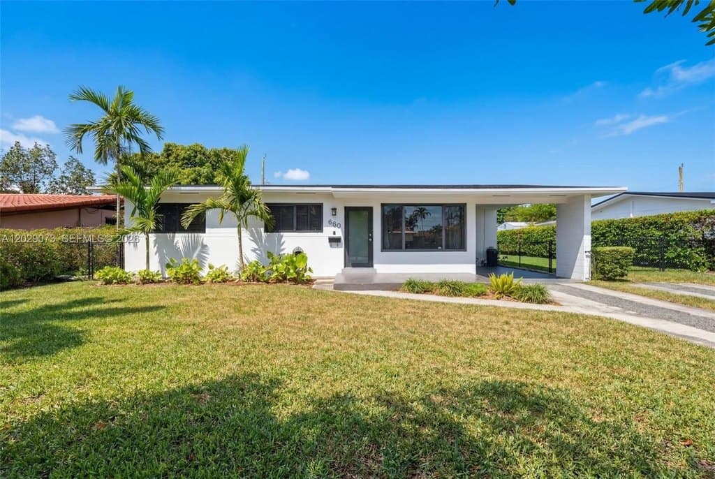 680 W 50th Pl