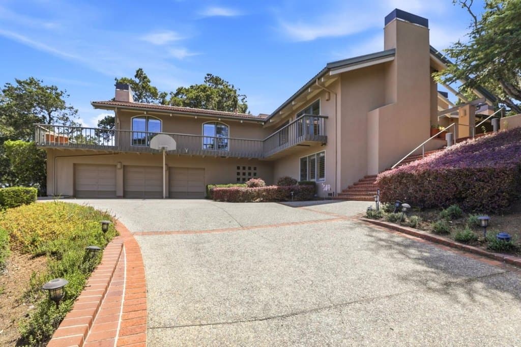3187 Alexis Dr