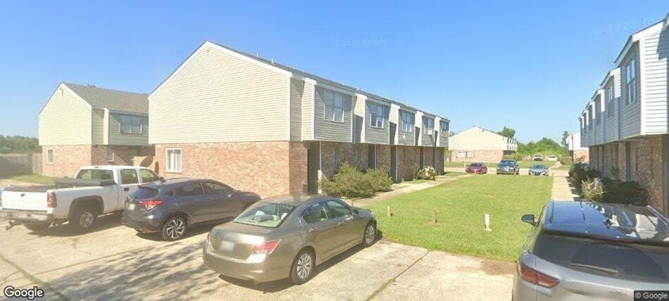 10704 Roger Dr Apt D