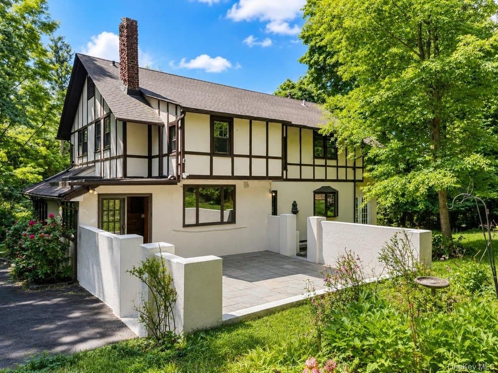 1 Edgehill Rd