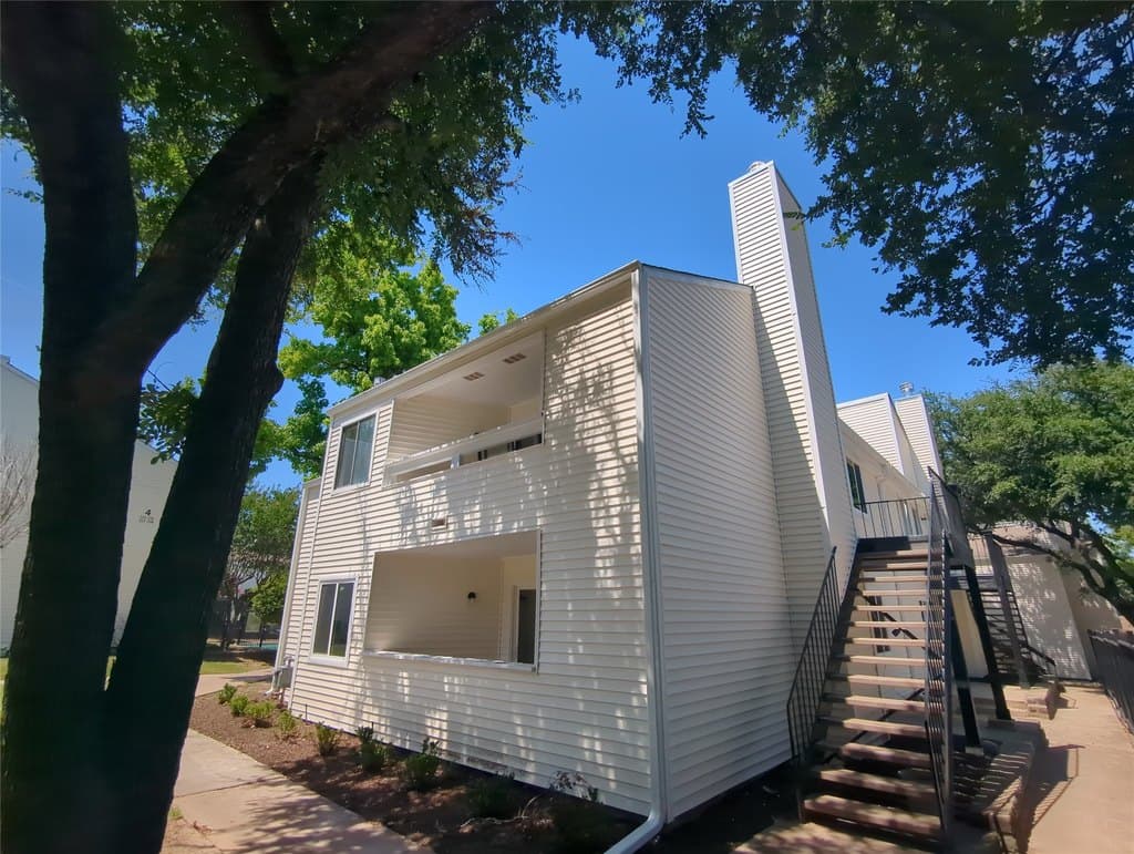 7431 Holly Hill Dr Apt 201