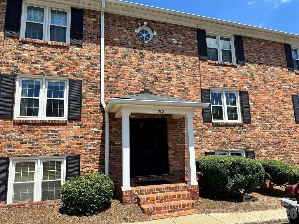 920 McAlway Rd Apt A
