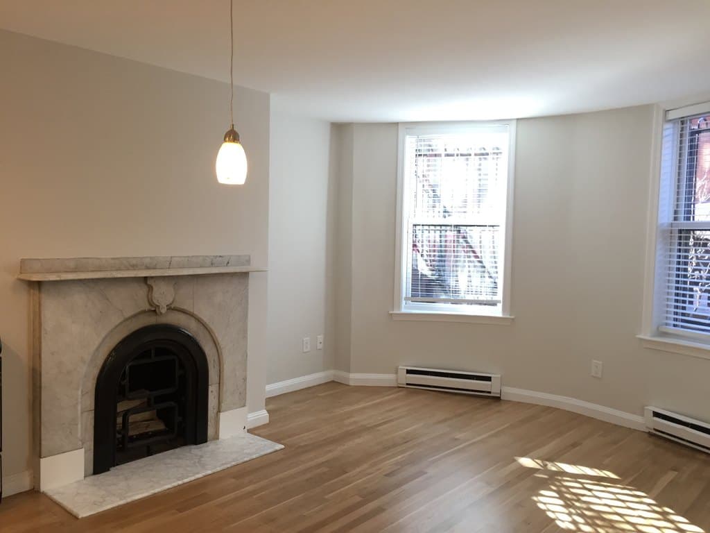 33 Hanson St Unit 2A