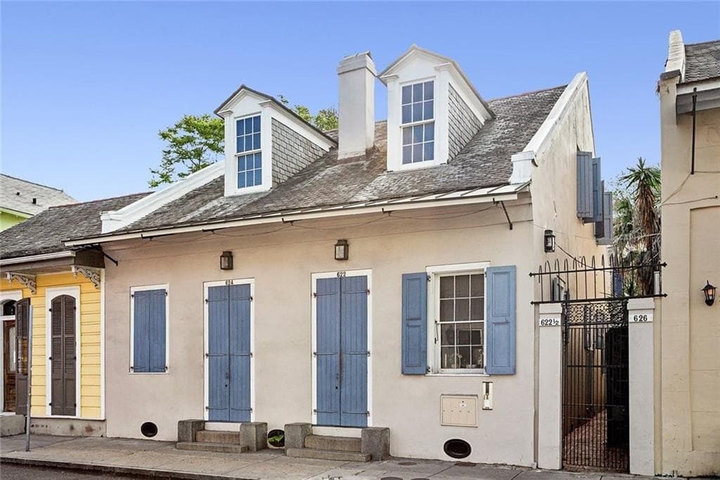 622 Dauphine St Unit Upper