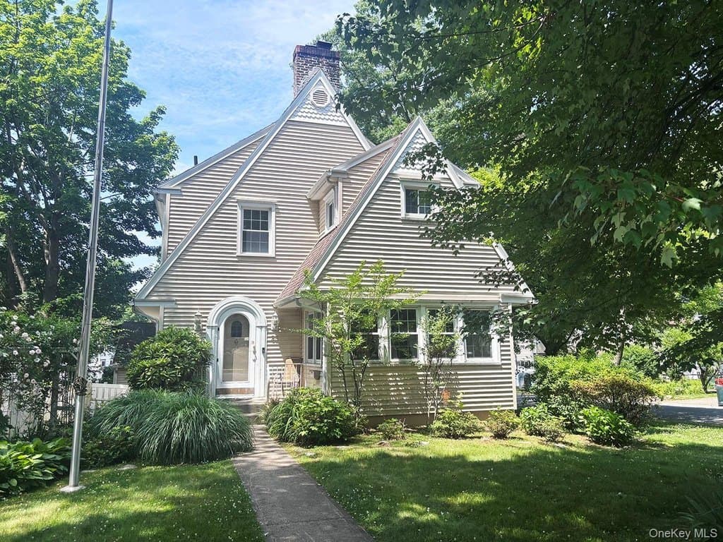 53 Ogden Ave