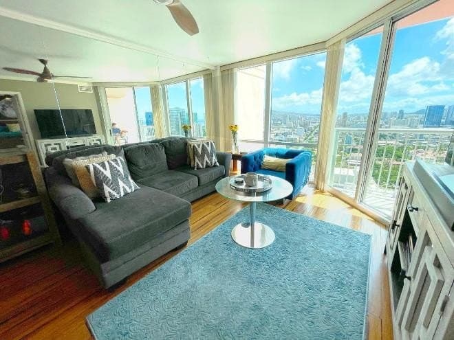 801 S King St Apt 3710