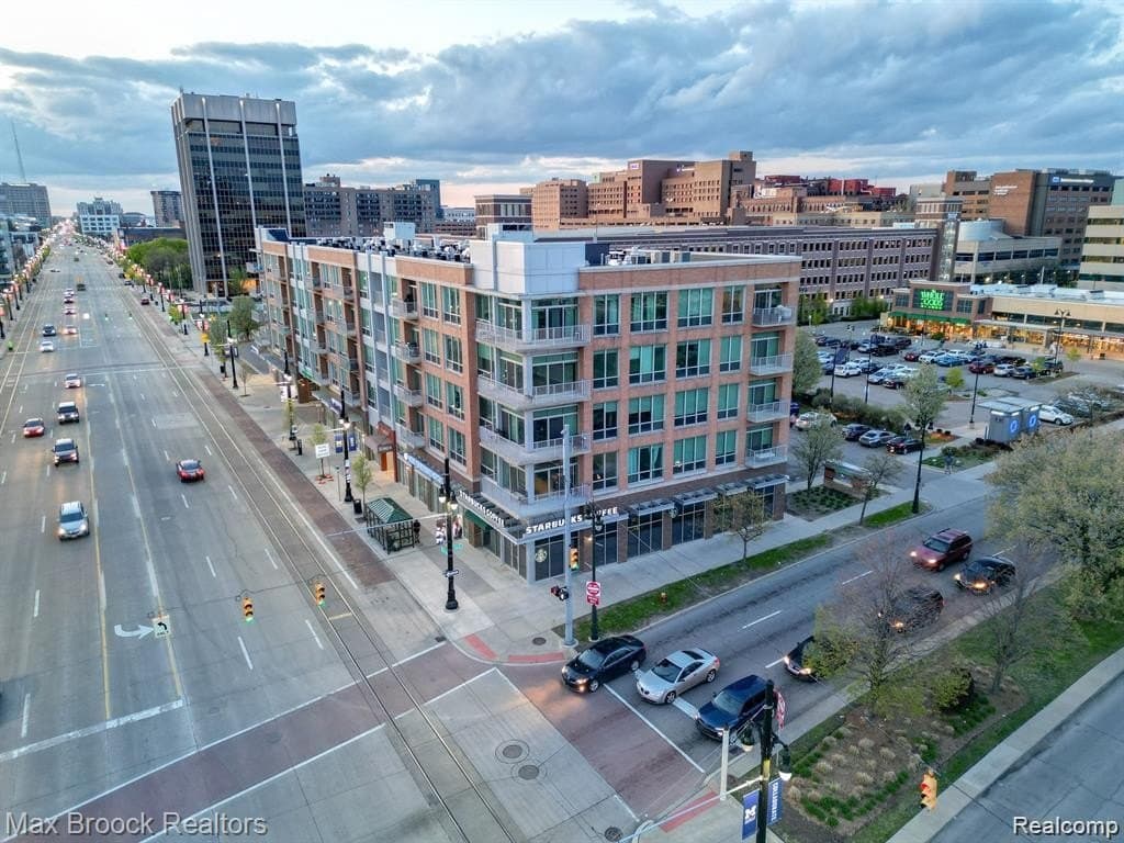 3670 Woodward Ave Apt 404